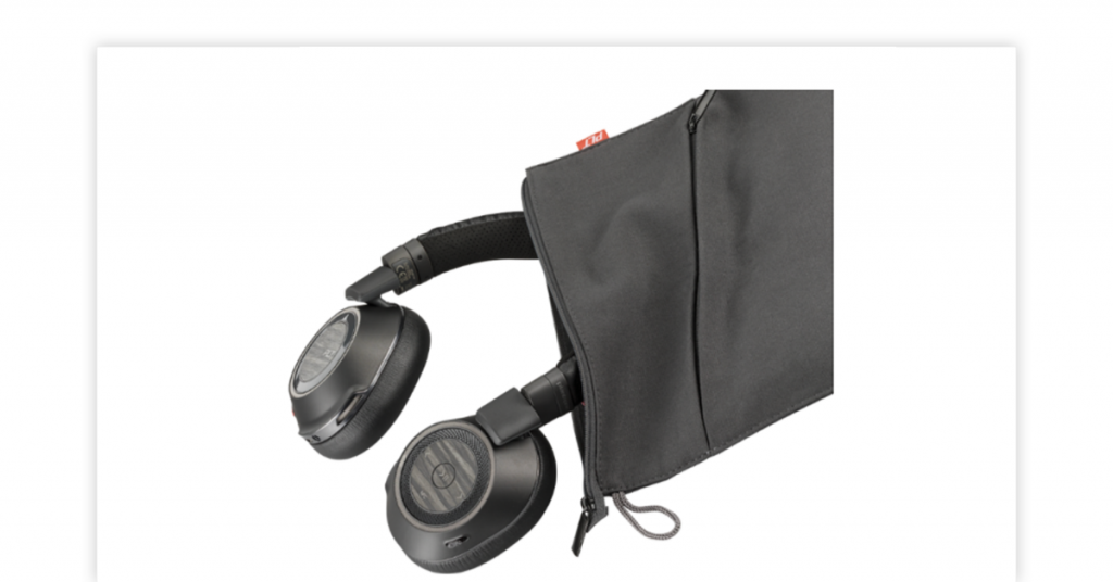 Poly Voyager 8200 UC headsets
